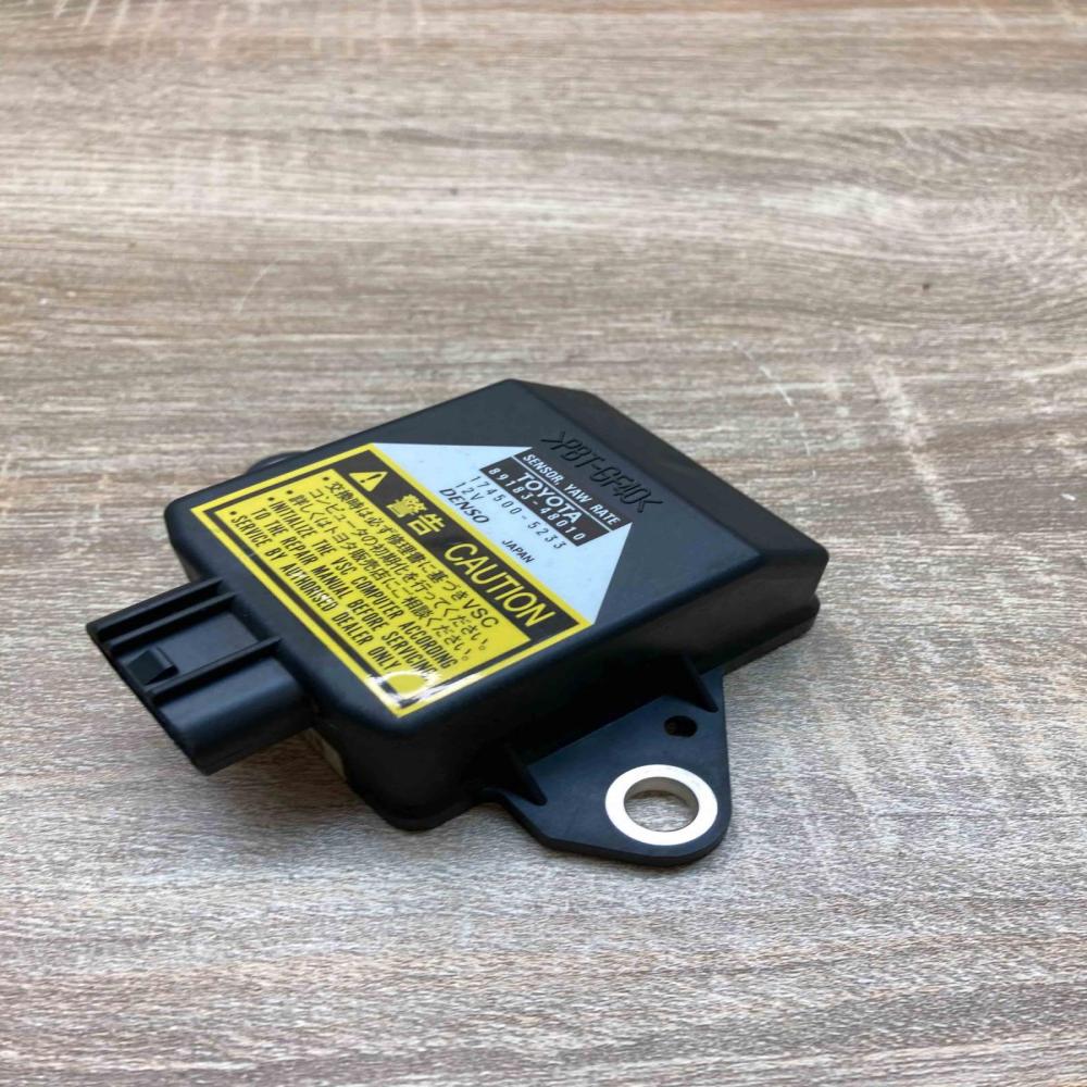 89183 48010 174500 5233 Used ESP acceleration yaw rate sensor Toyota Prius (XW20
