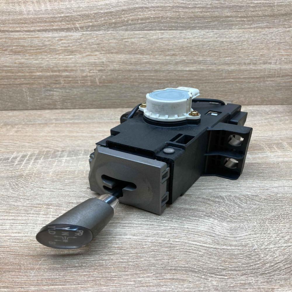 89451 47030 192300 2020 RHD Gear shifter/selector Toyota Prius (XW20)