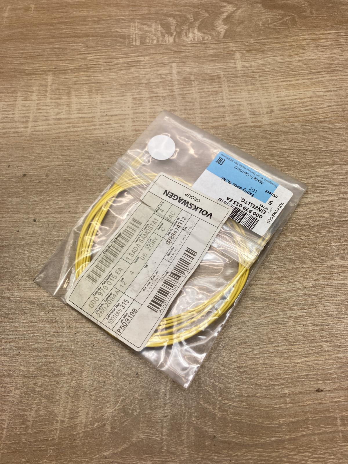 000979015EA   Plug wire Audi A1