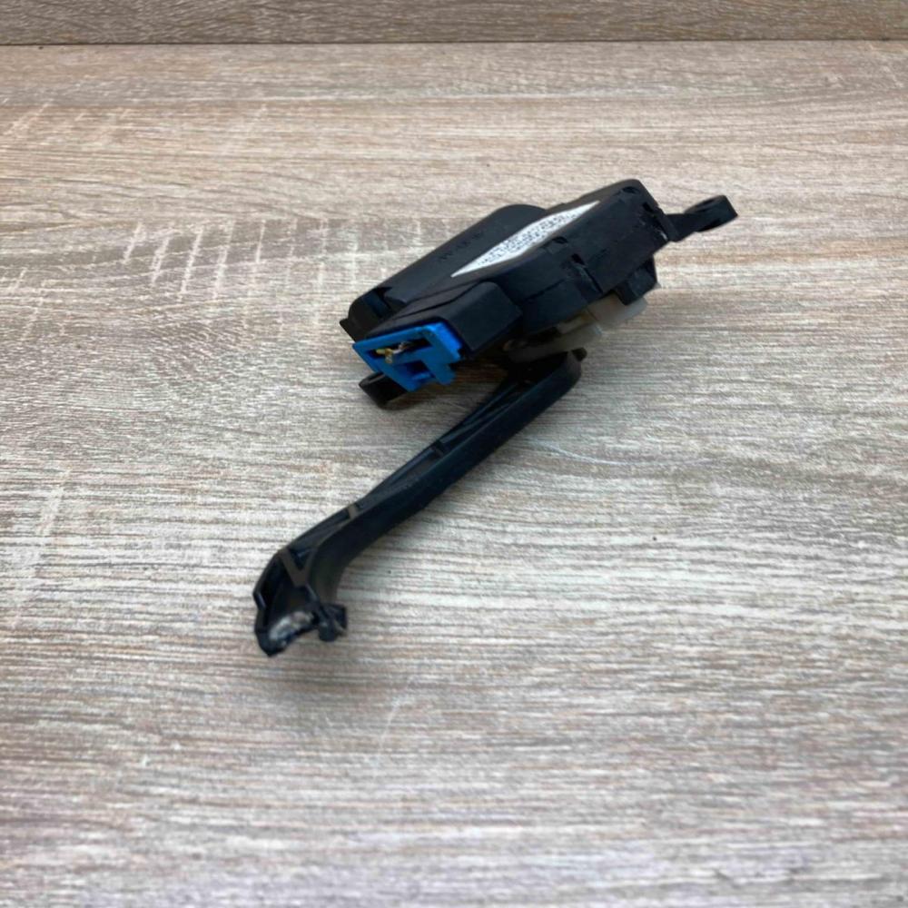 3C1907511A  With Plug Air flap motor/actuator Volkswagen PASSAT B6