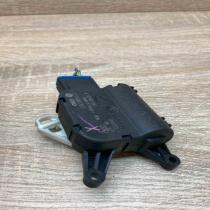 0132801363 116880 2872 With Plug Air flap motor/actuator Volkswagen Golf Plus