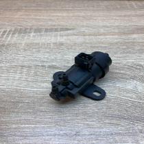 98AB 9E882 AA   Turbo solenoid valve Ford Focus