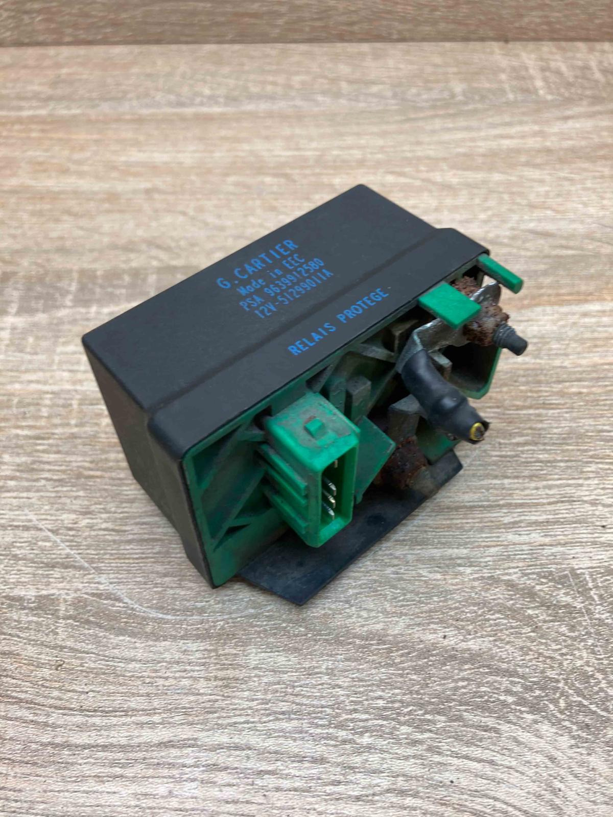 9639912580 51299011A Used Glow plug pre-heat relay Peugeot 307