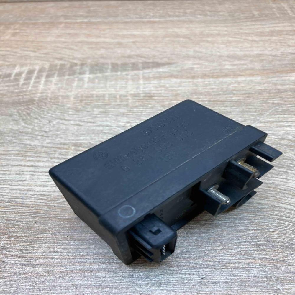 0281003005   Glow plug pre-heat relay Peugeot 806