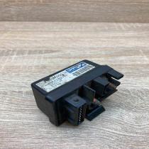 9616280080 04090001C  Glow plug pre-heat relay Citroen Saxo