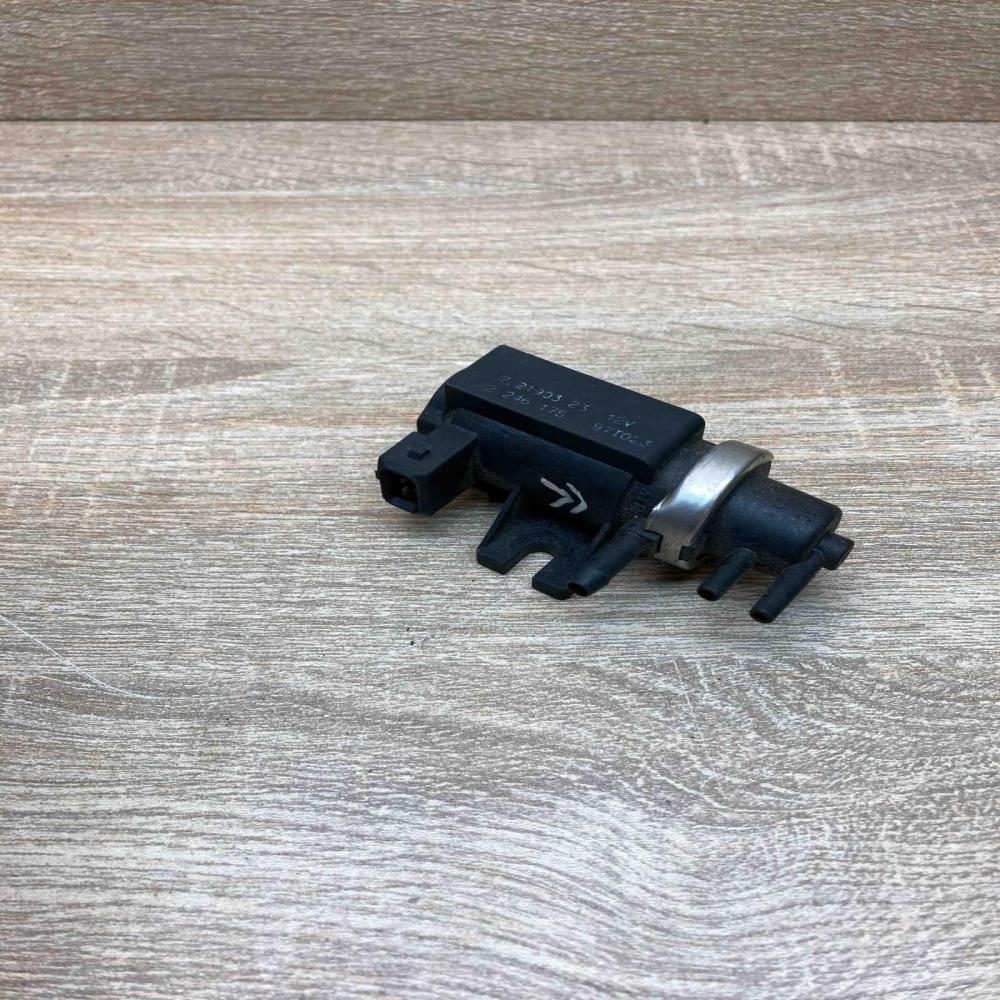 2246175 72190323  Turbo solenoid valve BMW 5 E39