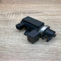 2247906 72279600 Used Turbo solenoid valve BMW 3 E46