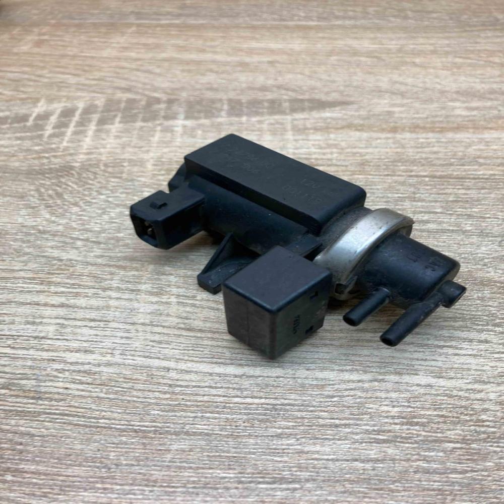 2247906 72279600 Used Turbo solenoid valve BMW 3 E46