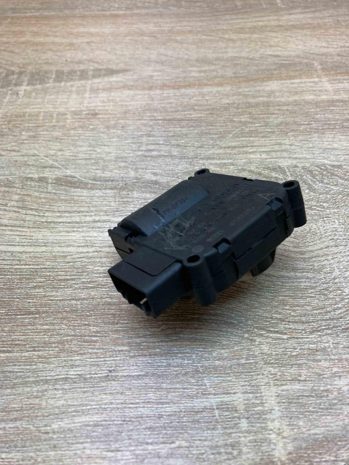 4F0820511A 0132801359  Air flap motor/actuator Audi A6 S6 C6 4F