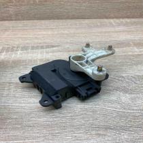 063700 7900   Air flap motor/actuator Toyota Yaris