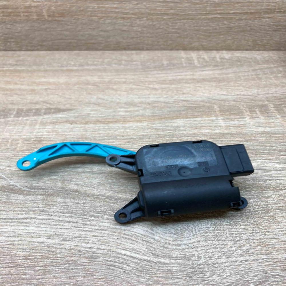 1K1907511E 0132801343  Air flap motor/actuator Volkswagen PASSAT B6