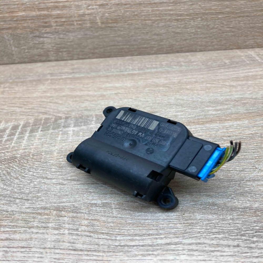 1K0907511D 0132801337 With Plug Air flap motor/actuator Volkswagen Touran I