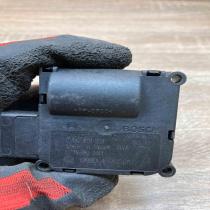 4F0820511A 0132801359  Air flap motor/actuator Audi A6 S6 C6 4F