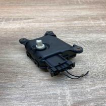 8D1132811  With Plug Air flap motor/actuator Audi A6 S6 C6 4F