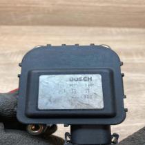 8D1132811  With Plug Air flap motor/actuator Audi A6 S6 C6 4F