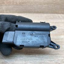 8E1820511F 0132801322  Air flap motor/actuator Audi A4 S4 B6 8E 8H