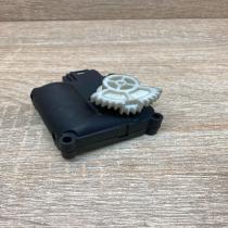 4F0820511B 0132801369  Air flap motor/actuator Audi A6 S6 C6 4F