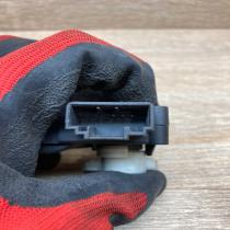 4F0820511B 0132801369  Air flap motor/actuator Audi A6 S6 C6 4F