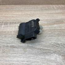 1K0907511C 0132801336  Air flap motor/actuator Volkswagen PASSAT B6