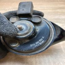 3C0951221A  400Hz Horn signal Volkswagen PASSAT B6