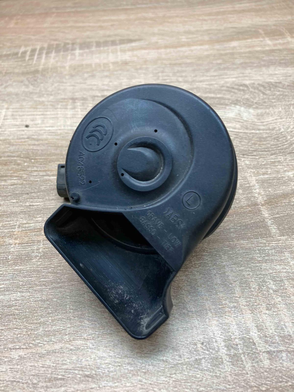 A046522 AM80S R  Horn signal BMW 3 E90 E91