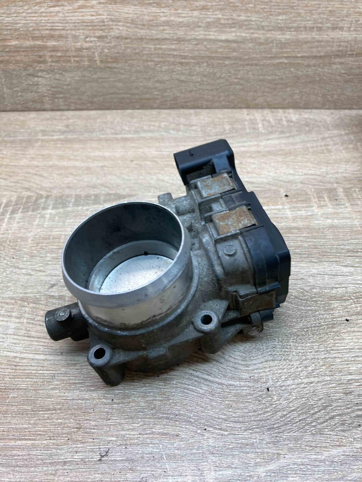 090910 009703  Throttle valve Volkswagen PASSAT B6