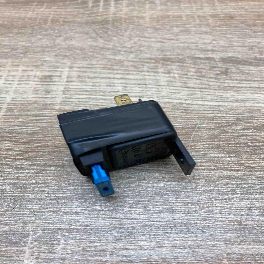 10R027026   Other relay Volkswagen PASSAT B6