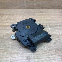 063800 0240 Used  Air flap motor/actuator Toyota Prius (XW20)