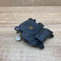 063800 0240 Used  Air flap motor/actuator Toyota Prius (XW20)