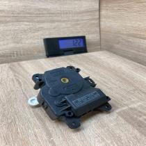 063800 0240 Used  Air flap motor/actuator Toyota Prius (XW20)