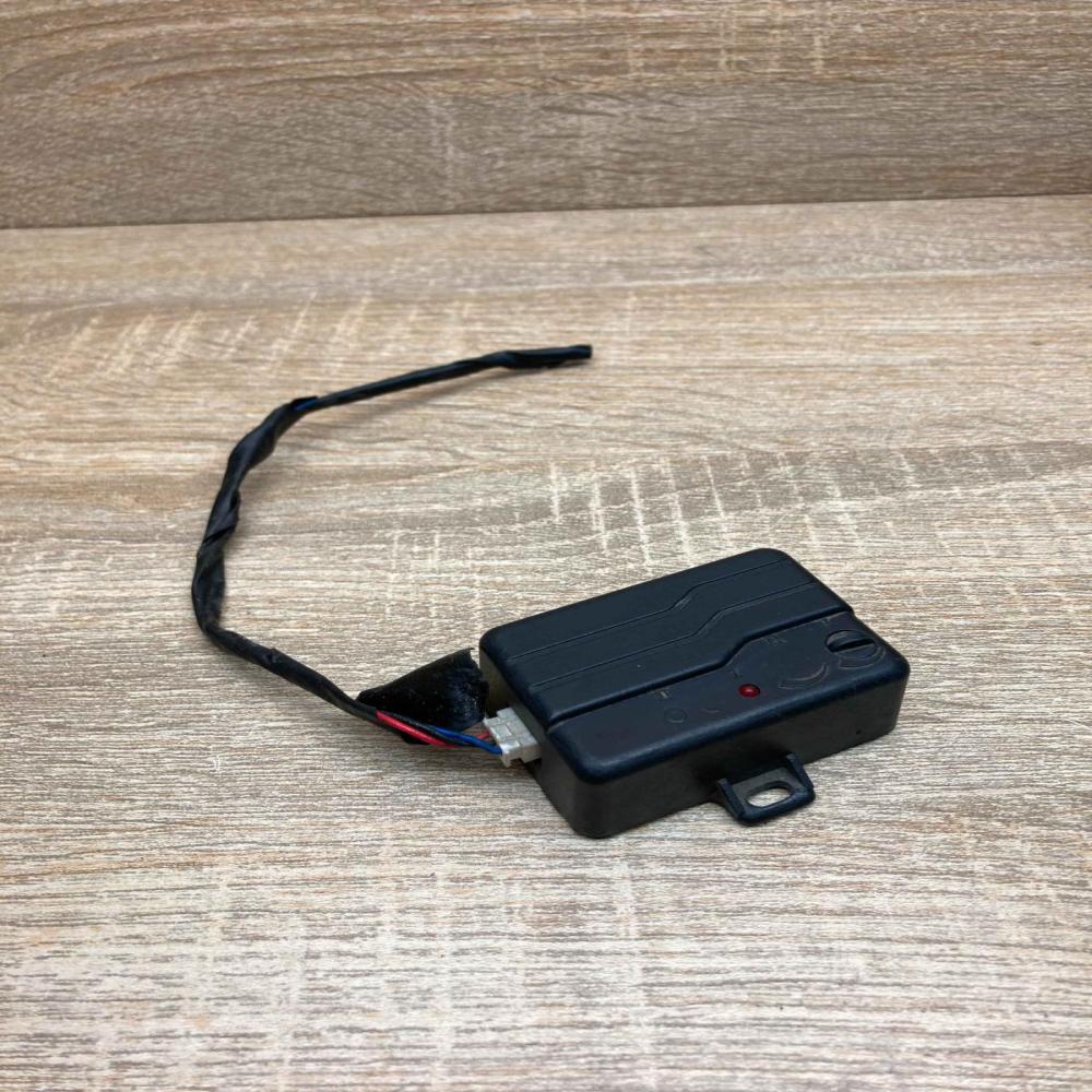 Alarm Switch   Alarm control unit/module Toyota Corolla Verso AR10