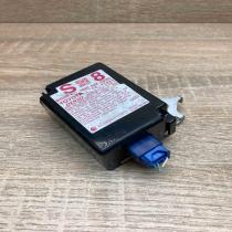 89740 47080  With Plug Door control unit/module Toyota Prius+ (ZVW40)