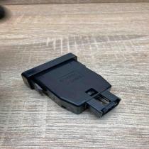 15A685   Hand parking brake switch Toyota Prius (NHW20)