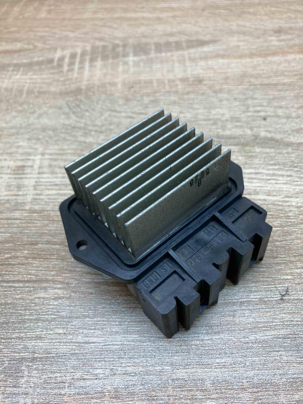 87165 47020 499300 1200 Used Heater blower motor/fan resistor Toyota Prius (XW20