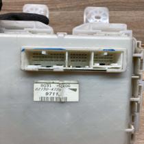 80411 6048 8G31 1496  Fuse module Toyota Prius (XW20)