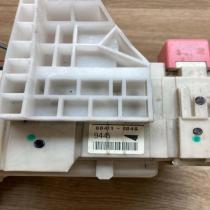 80411 6048 8G31 1496  Fuse module Toyota Prius (XW20)