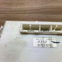 40123 0216 4E11 0825  Fuse module Toyota Prius (XW20)