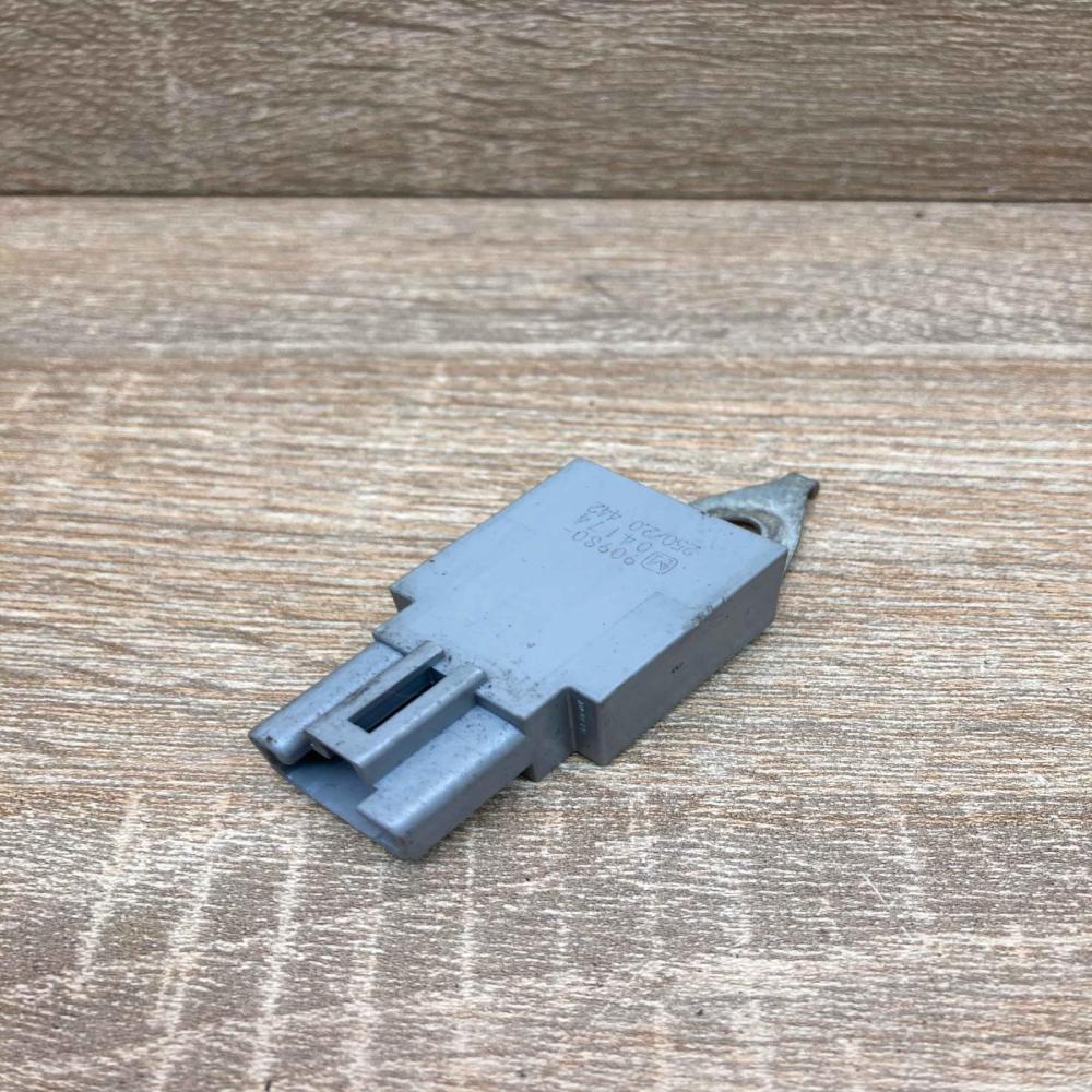 90980 04174 Used  Other relay Toyota Prius (XW20)