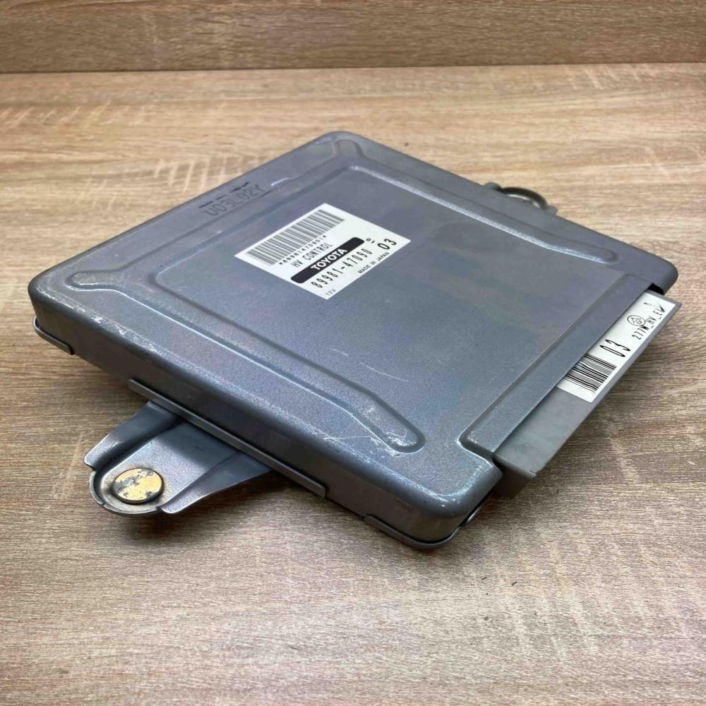 89981 47090  03 Engine control unit/module ECU Toyota Prius (XW20)