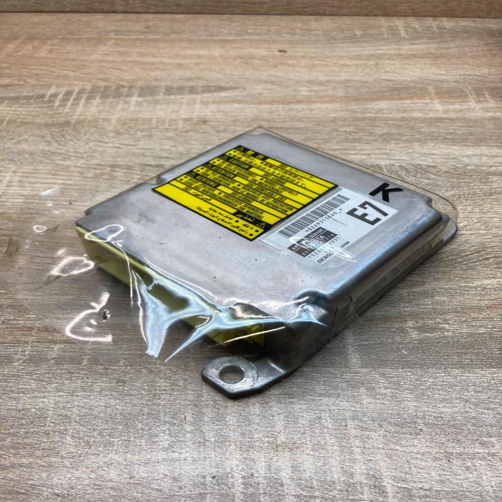 89170 47370 152300 6931 E7 Airbag control unit/module Toyota Prius (XW20)