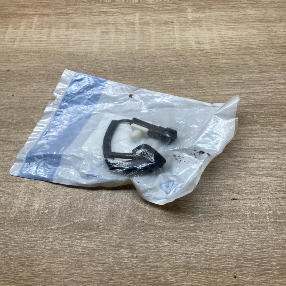 31301524   Windshield washer spray nozzle Volvo XC60