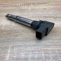 036905715F   High voltage ignition coil Volkswagen Golf V