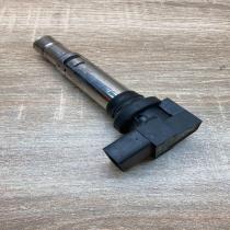 036905715F   High voltage ignition coil Volkswagen Golf V