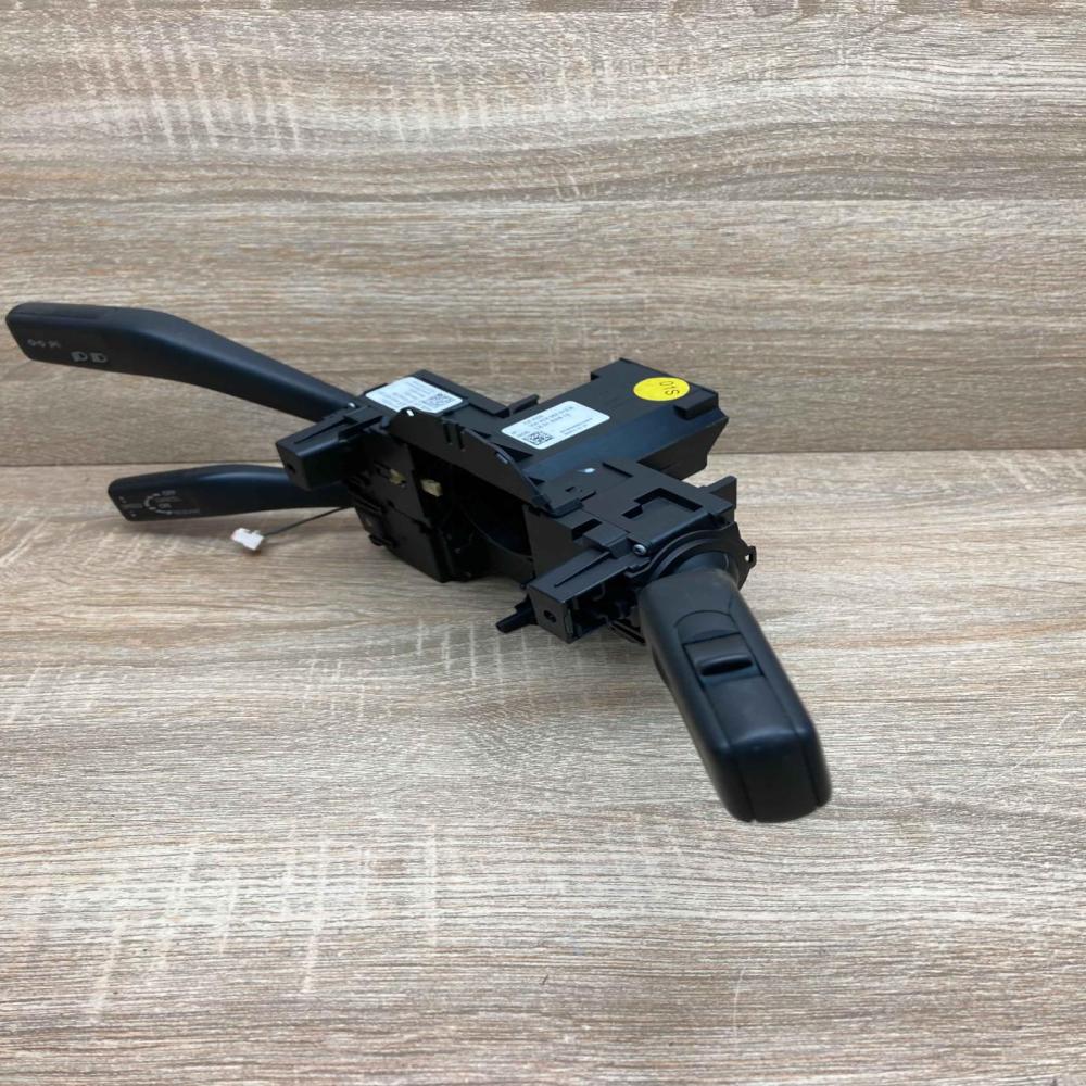3C5953507AG 3C5953513B  Wiper turn signal indicator stalk/switch Volkswagen PASS