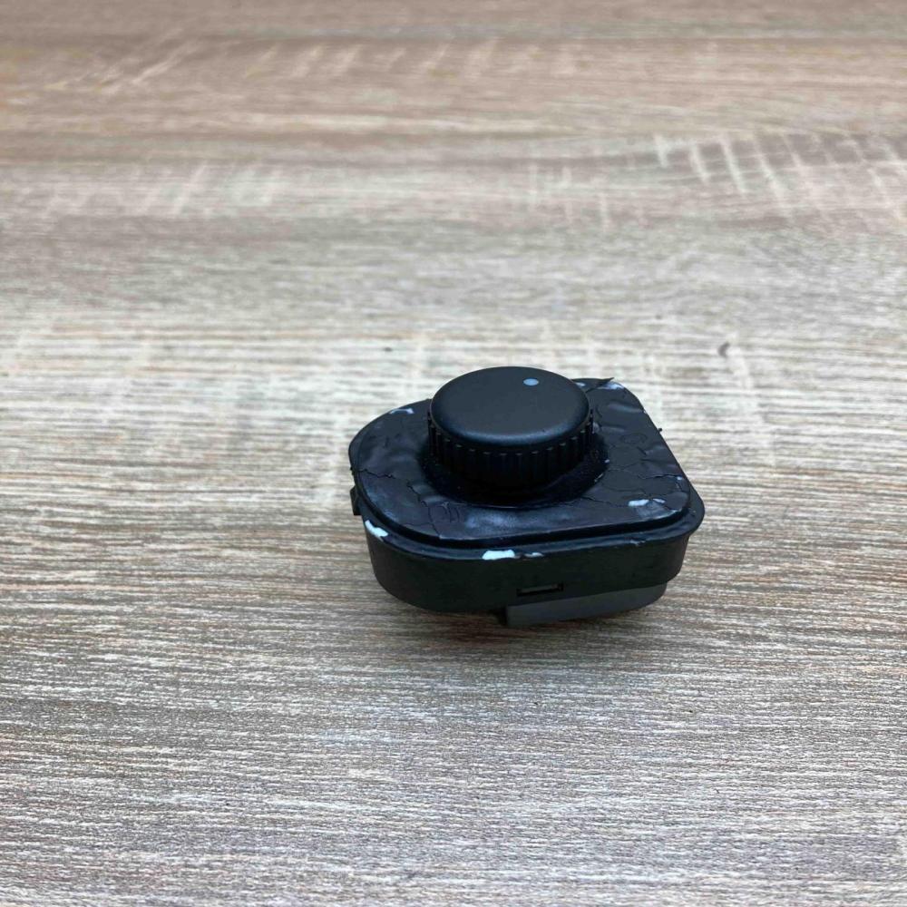 1K0959565G   Wing mirror switch Volkswagen PASSAT B6