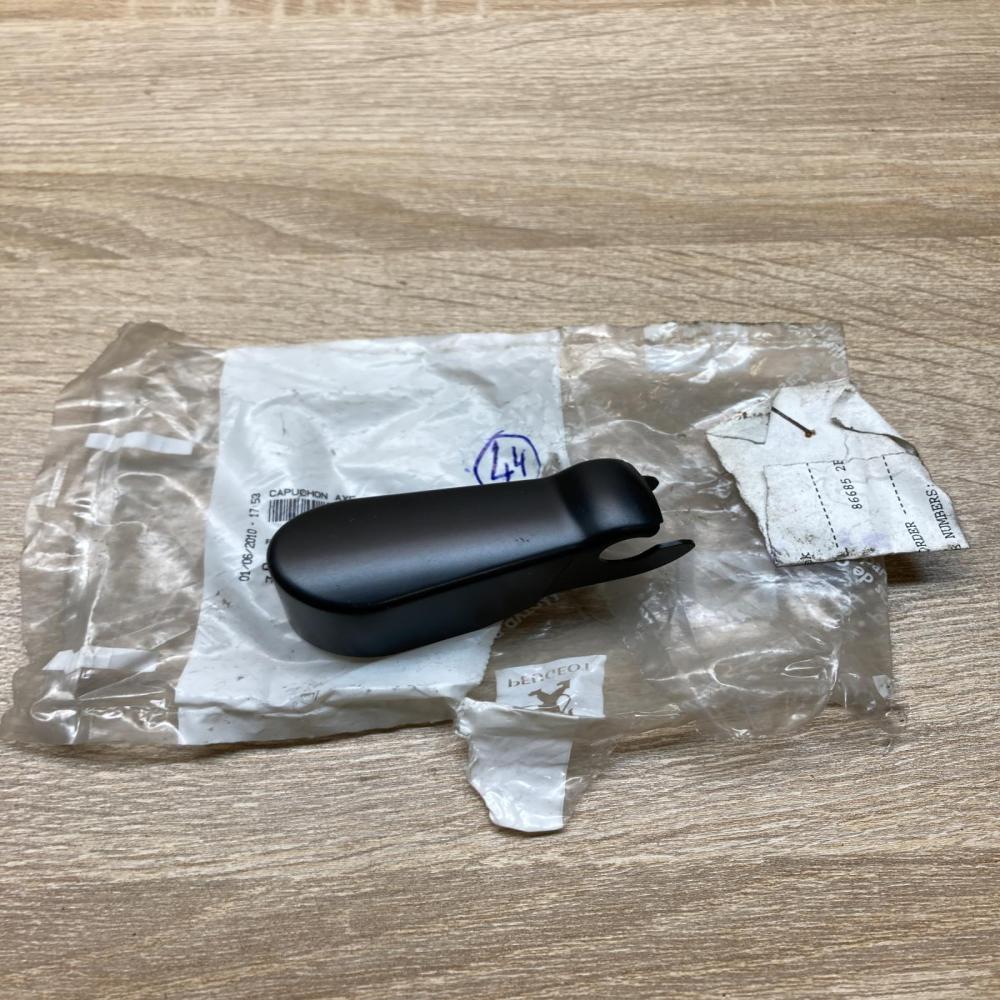642243 80008617  Wiper trim Peugeot 406