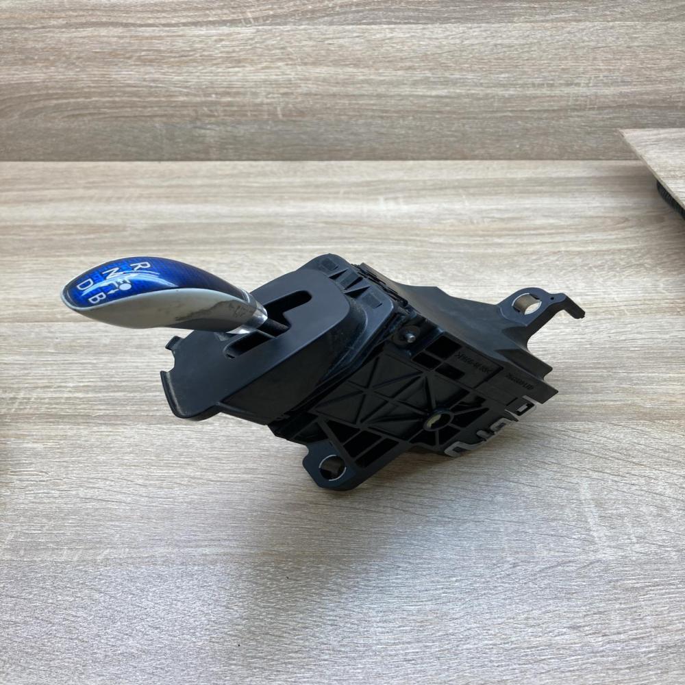 89451 47060 8945147060 192300 2070 Gear selector Lexus CT 200H
