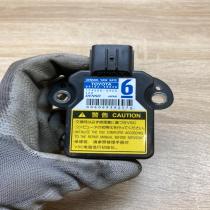 89183 48030 174500 5923 8918348030 ESP acceleration yaw rate sensor Toyota Prius