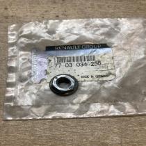 7703034256   Nuts/bolts Renault Master II