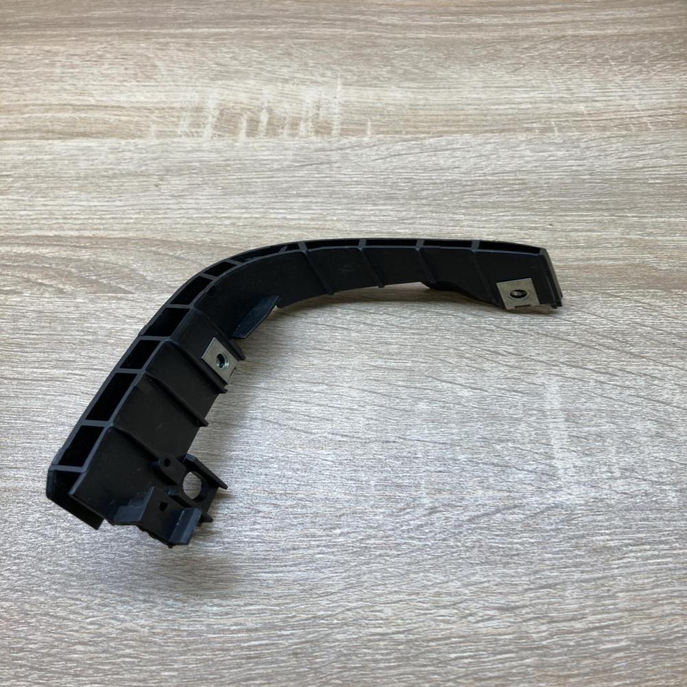 2028260414   Headlight/headlamp mounting bracket Mercedes-Benz C W202